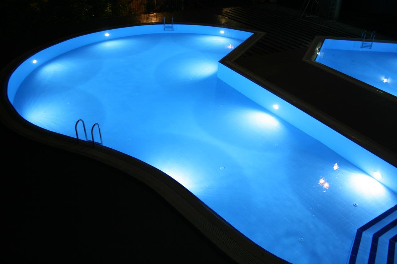 Cozmina Apart Hotel Аланя Екстериор снимка